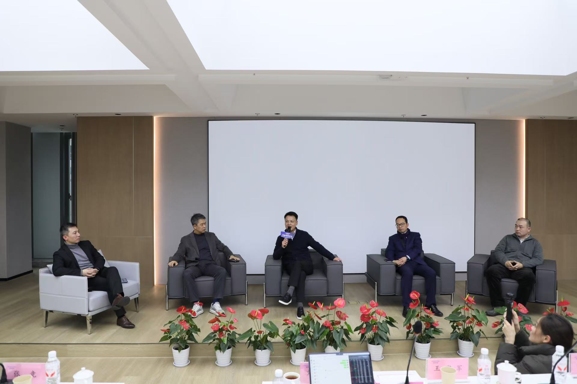 1772677253116556.jpg 2bdf10852dc9cc2119f42ac5a13204d8.jpg